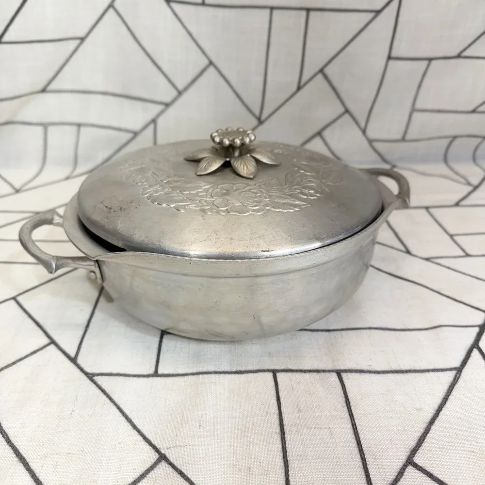 Everlast Forged Aluminum Casserole Dish Silver Floral Embossed Mid Century